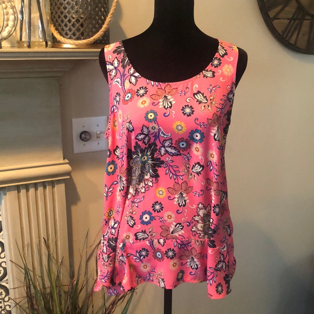 Loft pink floral sleeveless blouse. Size M.